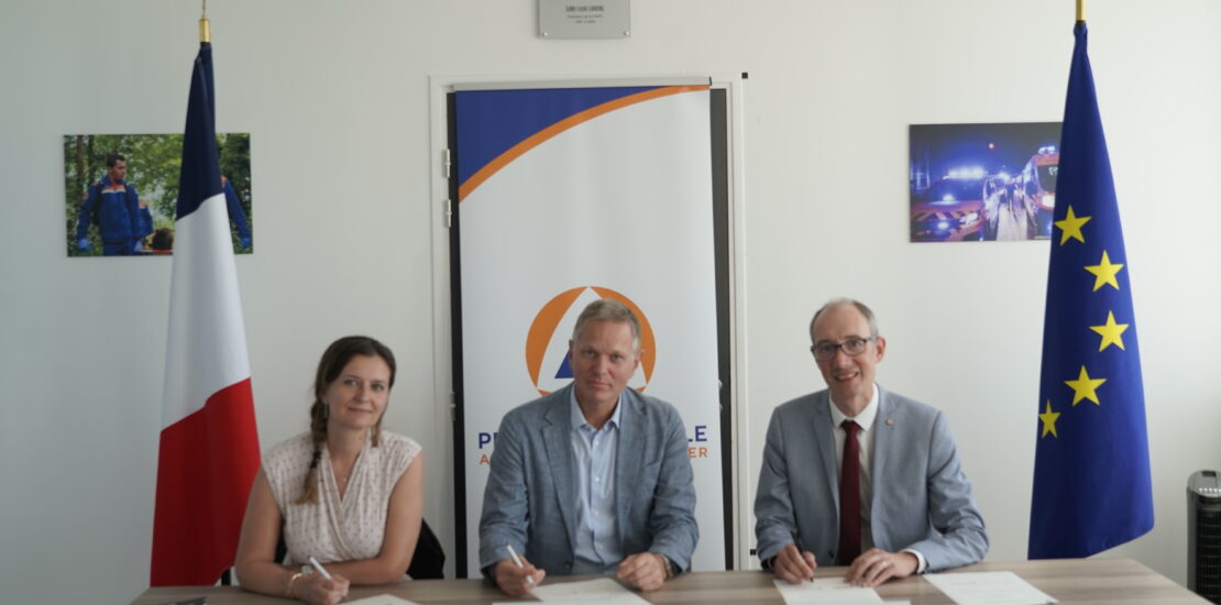 Signature partenariat MIKIT